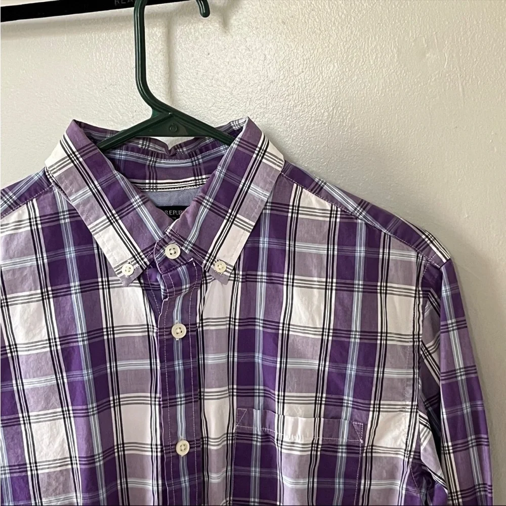 Banana Republic Slim Fit Button Down Plaid Shirt. Purple. Set of 2. Medium - Picture 2 of 3
